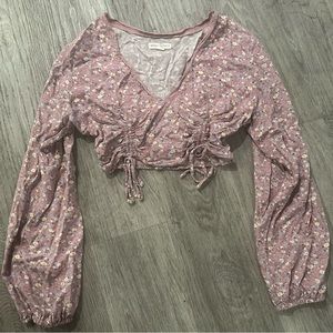 Aeropostale long sleeve cropped top